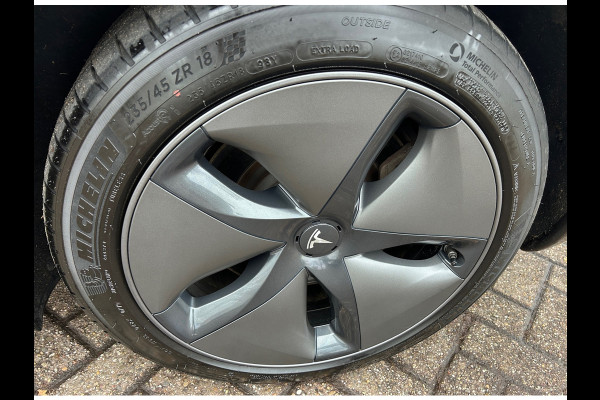 Tesla Model 3 Standard RWD Plus 60 kWh Enhanged Autopilot Trekhaak (910kg) Rijklaarprijs!