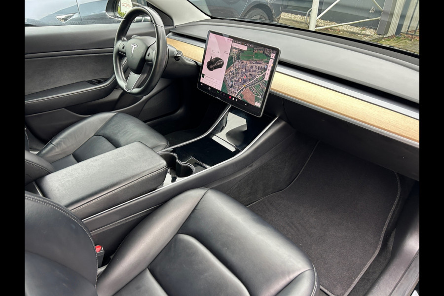 Tesla Model 3 Standard RWD Plus 60 kWh Enhanged Autopilot Trekhaak (910kg) Rijklaarprijs!