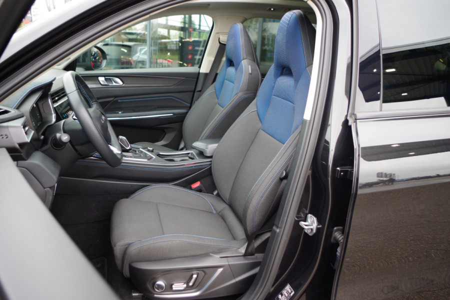 Lynk & Co 01 1.5 262 PK PHEV, Panoramadak, LED, Keyless