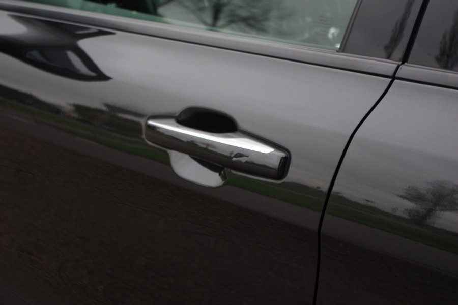 Lynk & Co 01 1.5 262 PK PHEV, Panoramadak, LED, Keyless