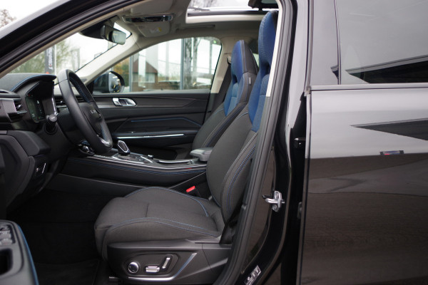 Lynk & Co 01 1.5 262 PK PHEV, Panoramadak, LED, Keyless