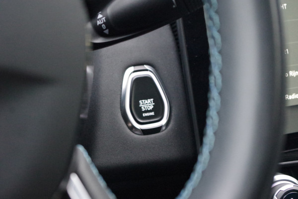 Lynk & Co 01 1.5 262 PK PHEV, Panoramadak, LED, Keyless