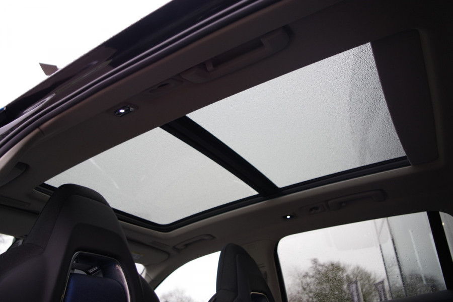 Lynk & Co 01 1.5 262 PK PHEV, Panoramadak, LED, Keyless