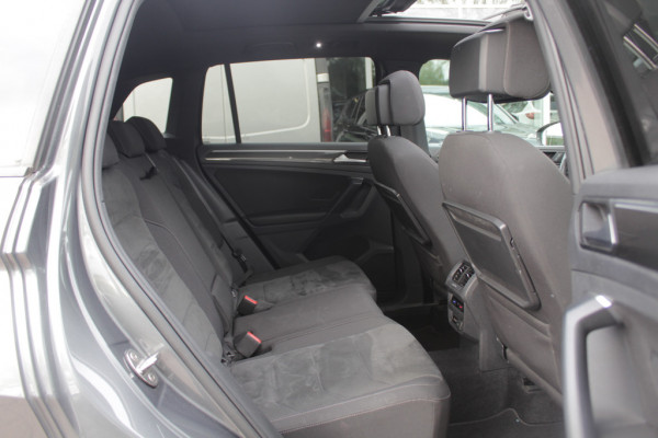 Volkswagen Tiguan Allspace 1.5 TSI Highline Business R-line / Panoramadak / Camera / Keyless / 20'' / Navigatie / Virtual Cockpit / Stoelverwarming / DAB / Dodehoek / ACC