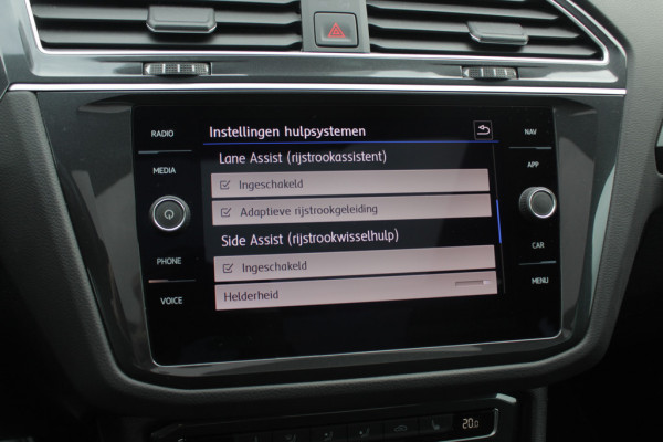 Volkswagen Tiguan Allspace 1.5 TSI Highline Business R-line / Panoramadak / Camera / Keyless / 20'' / Navigatie / Virtual Cockpit / Stoelverwarming / DAB / Dodehoek / ACC