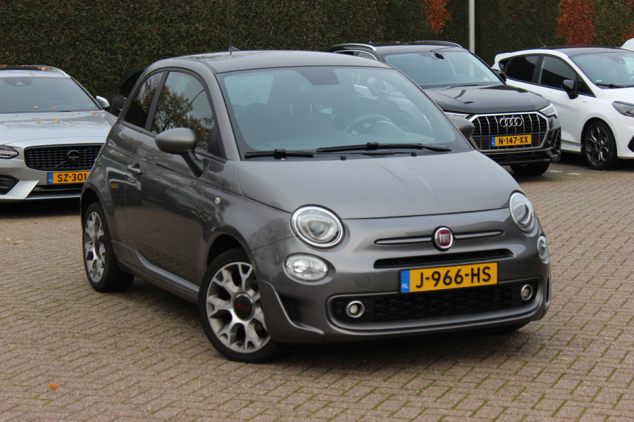 Fiat 500 1.2 Lounge / Navigatie / Parkeerhulp achter / 16'' / Half leder / Xenon / Cruise Control