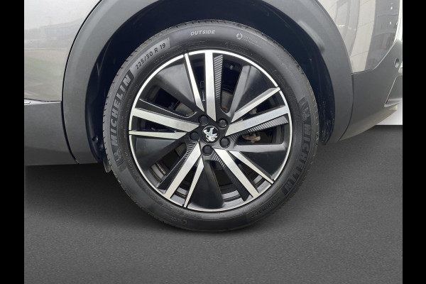 Peugeot 3008 1.6 HYbrid 225 GT | panoramadak | Focal Audio | ACC |