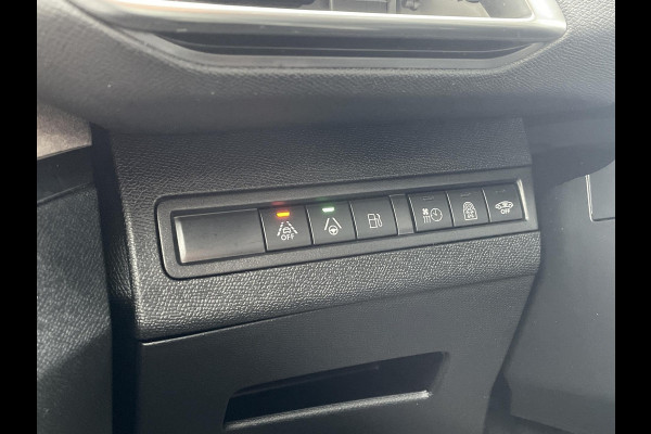 Peugeot 3008 1.6 HYbrid 225 GT | panoramadak | Focal Audio | ACC |