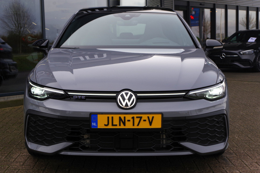 Volkswagen Golf 1.5 eHybrid GTE 272 PK PHEV, Panoramadak, Leder, Head-Up, Stoelkoeling -Verwarming, Memory