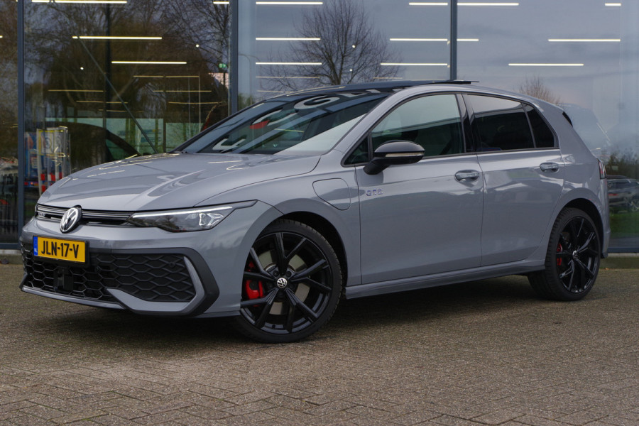 Volkswagen Golf 1.5 eHybrid GTE 272 PK PHEV, Panoramadak, Leder, Head-Up, Stoelkoeling -Verwarming, Memory