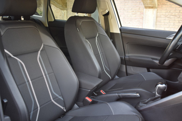 Volkswagen Taigo TSI 110PK DSG STYLE SPORT LEDER/LED/CAMERA