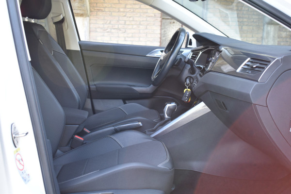 Volkswagen Taigo TSI 110PK DSG STYLE SPORT LEDER/LED/CAMERA