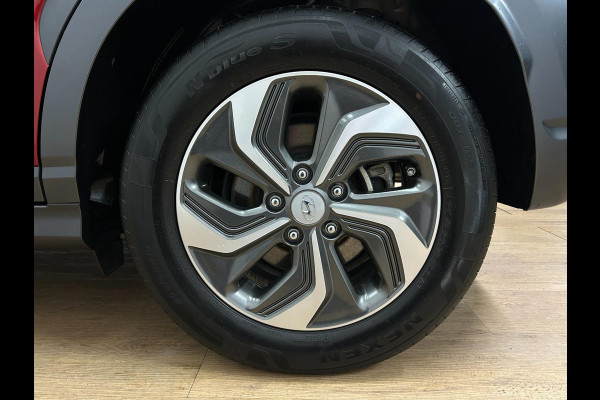 Hyundai Kona Occasion 1.6 GDI HEV Fashion | Rood | Tweedehands Hyundai Kona | Airco | Bluetooth & Carplay