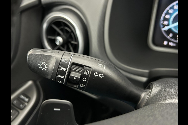 Hyundai Kona Occasion 1.6 GDI HEV Fashion | Rood | Tweedehands Hyundai Kona | Airco | Bluetooth & Carplay