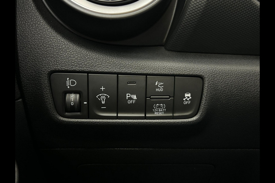 Hyundai Kona Occasion 1.6 GDI HEV Fashion | Rood | Tweedehands Hyundai Kona | Airco | Bluetooth & Carplay