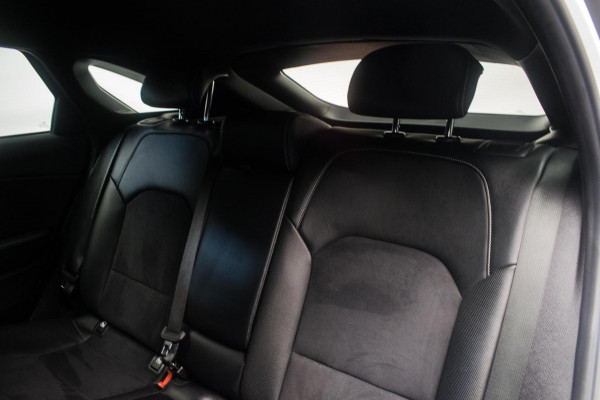 Kia ProCeed 1.0 T-GDI GT-PlusLine [ JBL Memory Digital Dash Keyless Alcantara Camera Carplay El Klep Dodehoek Assist ]