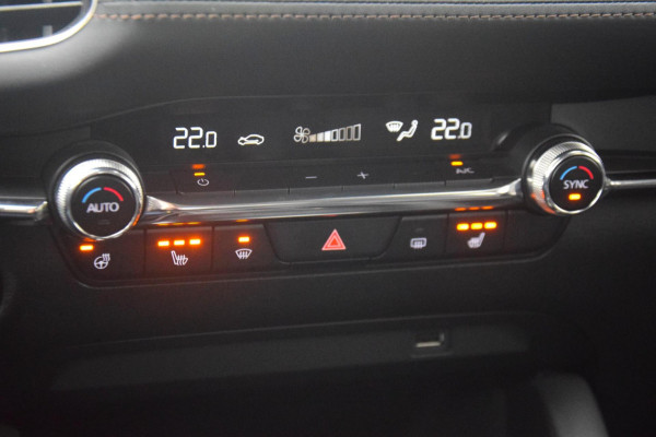 Mazda 3 2.0 e-SkyActiv-X M Hybrid 186 Comfort BOSE/LEER/APPLE CARPLAY