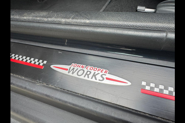 MINI Clubman 2.0 Cooper S Knightsbridge JCW, Electrische stoelen, Leder Head-Up, Harman/Kardon, Trekhaak Een proefrit levert het bewijs. Neem contact op en we maken een afspraak!