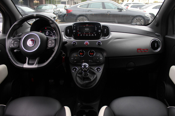 Fiat 500 1.2 Lounge / Navigatie / Parkeerhulp achter / 16'' / Half leder / Xenon / Cruise Control