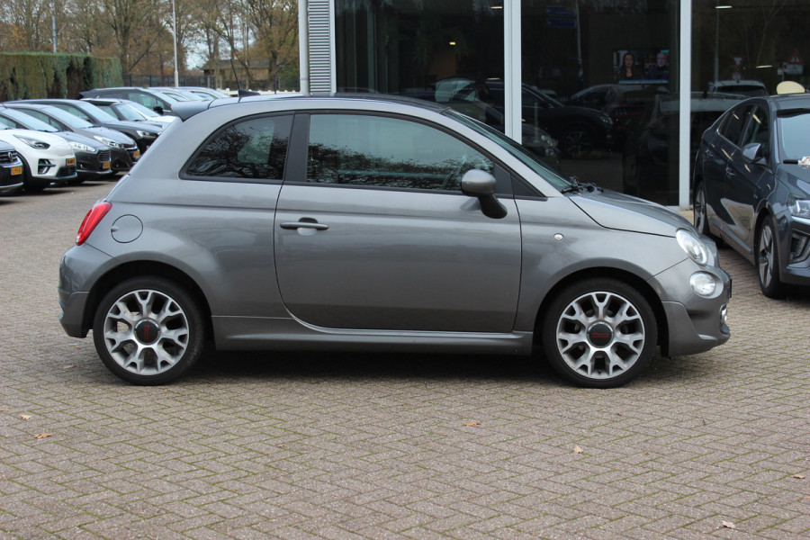Fiat 500 1.2 Lounge / Navigatie / Parkeerhulp achter / 16'' / Half leder / Xenon / Cruise Control