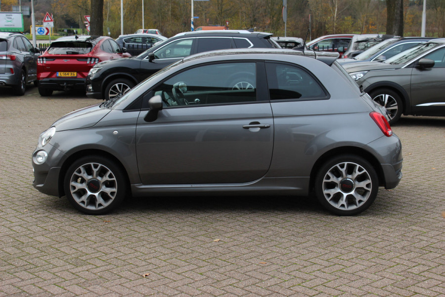Fiat 500 1.2 Lounge / Navigatie / Parkeerhulp achter / 16'' / Half leder / Xenon / Cruise Control