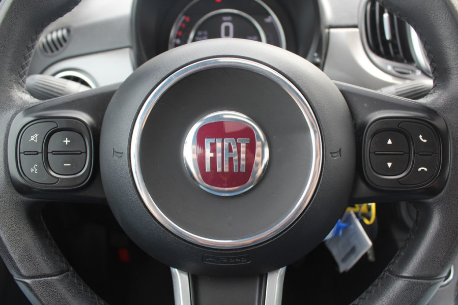 Fiat 500 1.2 Lounge / Navigatie / Parkeerhulp achter / 16'' / Half leder / Xenon / Cruise Control