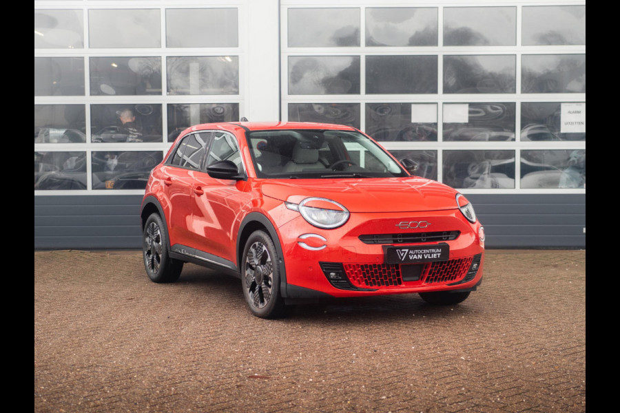Fiat 600E La Prima 54 kWh | 17% Bijtelling | Carplay | Elek. Stoel | Stoelverwarming | Keyless | LED | Clima