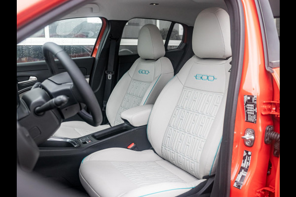 Fiat 600E La Prima 54 kWh | 17% Bijtelling | Carplay | Elek. Stoel | Stoelverwarming | Keyless | LED | Clima