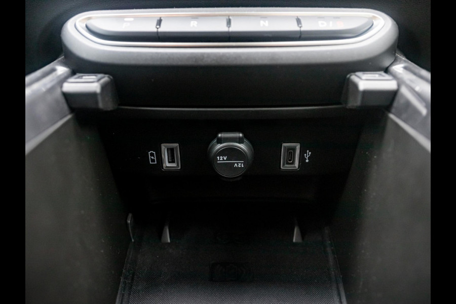 Fiat 600E La Prima 54 kWh | 17% Bijtelling | Carplay | Elek. Stoel | Stoelverwarming | Keyless | LED | Clima