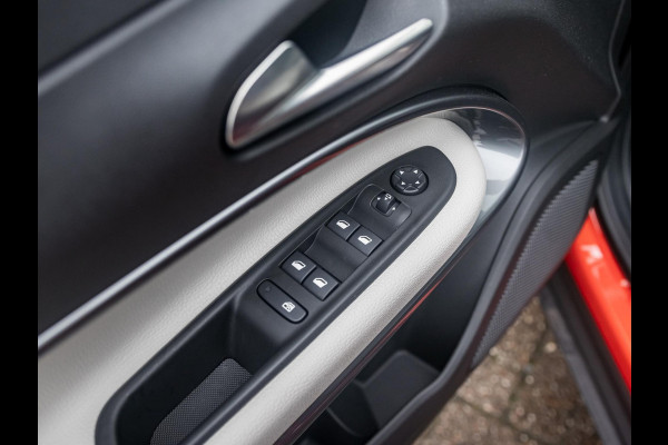 Fiat 600E La Prima 54 kWh | 17% Bijtelling | Carplay | Elek. Stoel | Stoelverwarming | Keyless | LED | Clima