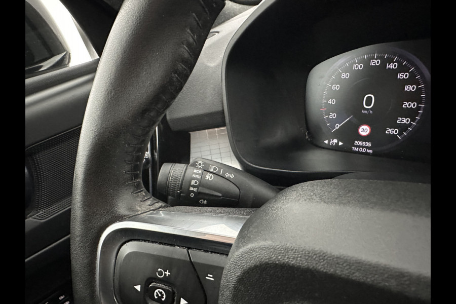 Volvo XC40 1.5 T5 Recharge Business Pro ( PLUG-IN ) (INCL-BTW) *AUT | NAVI-FULLMAP | DIGI-COCKPIT | CLIMA | KEYLESS | DAB | HEATED-SPORTSEATS | FULL-LED | ADAPTIVE-CRUISE | CAMERA | 18'' ALU*