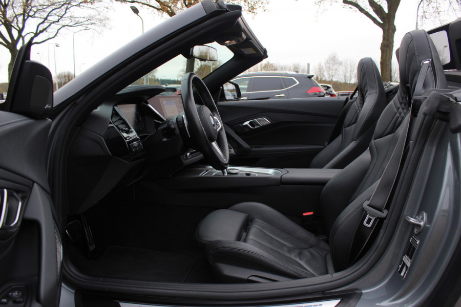 BMW Z4 Roadster M40i High Executive / Leder / Head-up / Sfeerverlichting / 19'' / Keyless / Dodehoek / Stoelverwarming / ACC