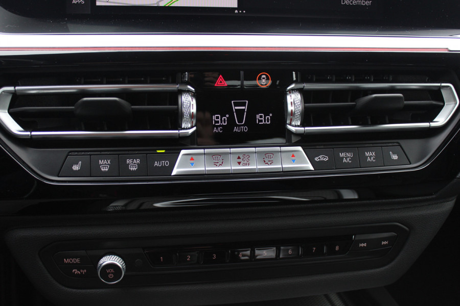 BMW Z4 Roadster M40i High Executive / Leder / Head-up / Sfeerverlichting / 19'' / Keyless / Dodehoek / Stoelverwarming / ACC