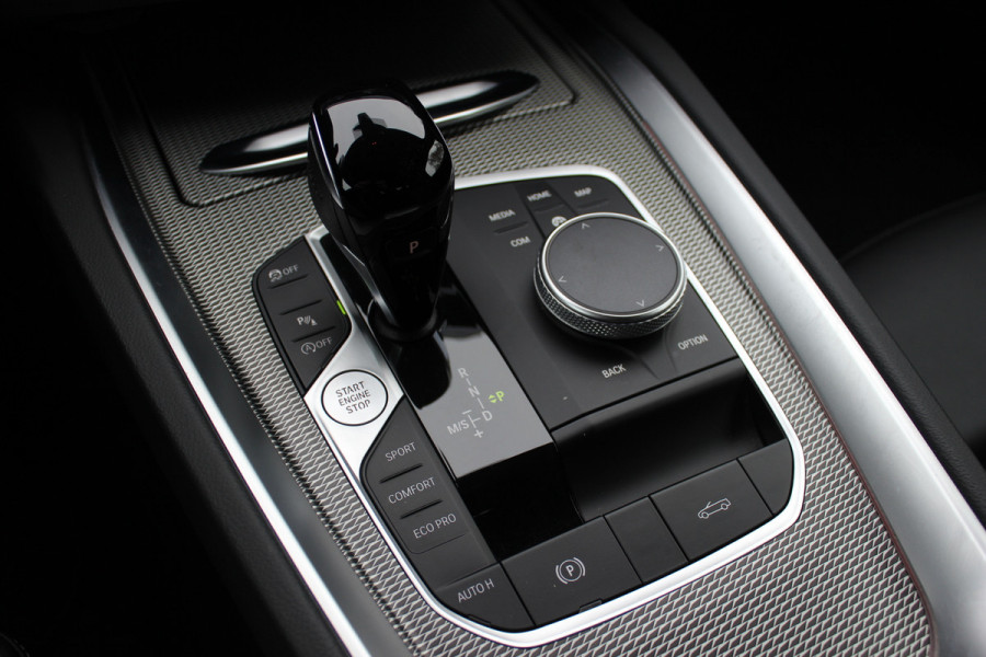 BMW Z4 Roadster M40i High Executive / Leder / Head-up / Sfeerverlichting / 19'' / Keyless / Dodehoek / Stoelverwarming / ACC