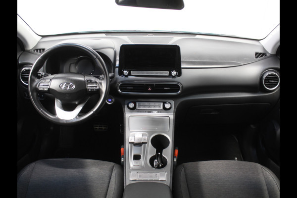 Hyundai Kona EV Fashion 64 kWh CLIMATE | CAMERA | DAB | CARPLAY | ADAPCRUISE | LED | NAVI | LMV17