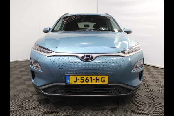 Hyundai Kona EV Fashion 64 kWh CLIMATE | CAMERA | DAB | CARPLAY | ADAPCRUISE | LED | NAVI | LMV17