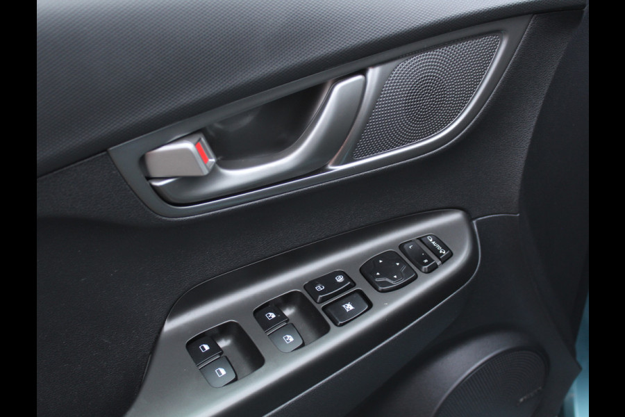Hyundai Kona EV Fashion 64 kWh CLIMATE | CAMERA | DAB | CARPLAY | ADAPCRUISE | LED | NAVI | LMV17