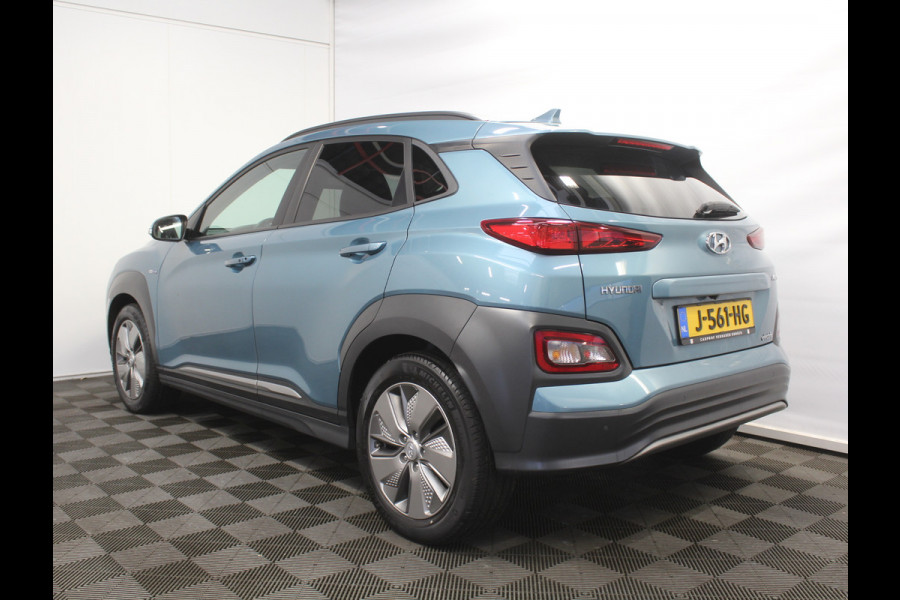 Hyundai Kona EV Fashion 64 kWh CLIMATE | CAMERA | DAB | CARPLAY | ADAPCRUISE | LED | NAVI | LMV17