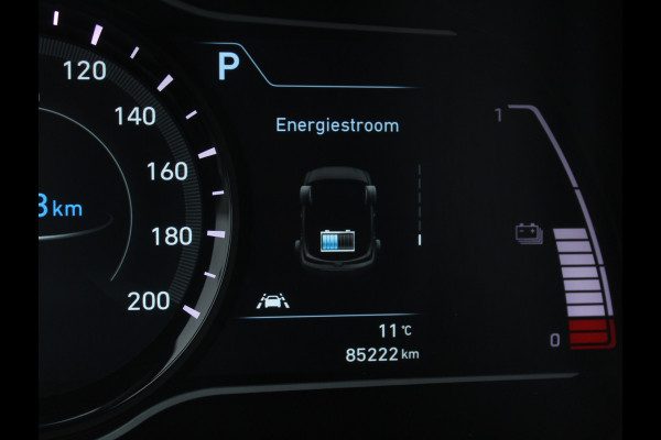 Hyundai Kona EV Fashion 64 kWh CLIMATE | CAMERA | DAB | CARPLAY | ADAPCRUISE | LED | NAVI | LMV17