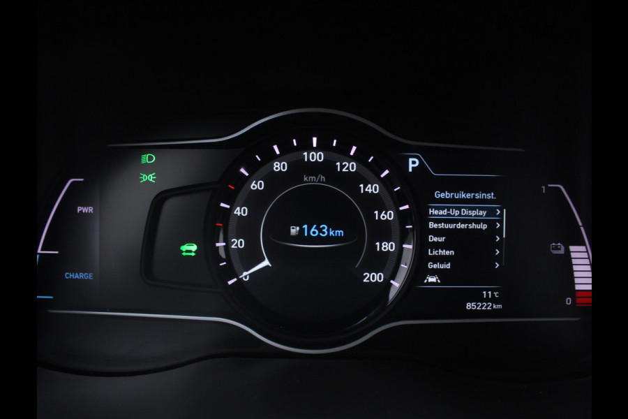 Hyundai Kona EV Fashion 64 kWh CLIMATE | CAMERA | DAB | CARPLAY | ADAPCRUISE | LED | NAVI | LMV17
