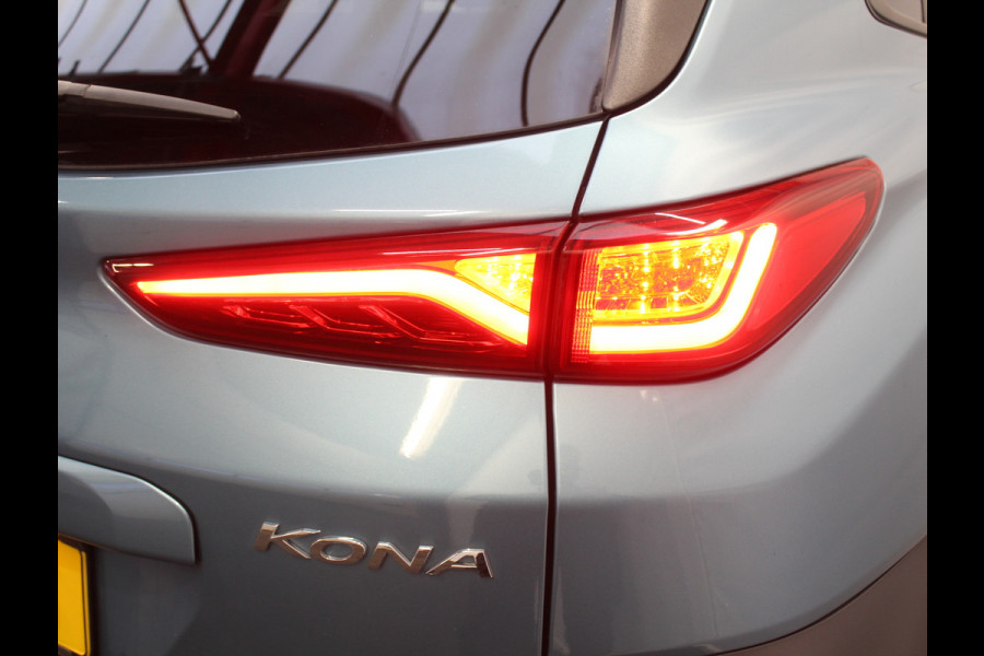 Hyundai Kona EV Fashion 64 kWh CLIMATE | CAMERA | DAB | CARPLAY | ADAPCRUISE | LED | NAVI | LMV17
