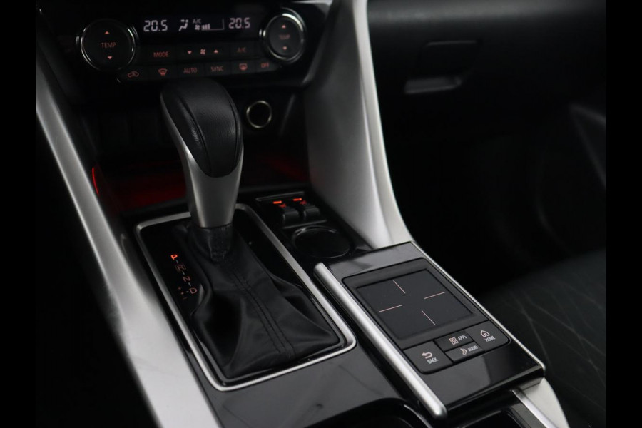 Mitsubishi Eclipse Cross 1.5 DI-T First Edition | Trekhaak | 360 Camera | Stoelverwarming | Head-Up | 18'' | Carplay | Keyless | Full LED | Dodehoek detectie | Climate control