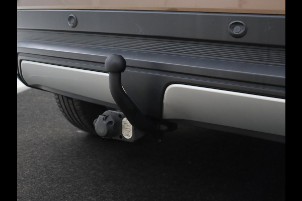 Mitsubishi Eclipse Cross 1.5 DI-T First Edition | Trekhaak | 360 Camera | Stoelverwarming | Head-Up | 18'' | Carplay | Keyless | Full LED | Dodehoek detectie | Climate control