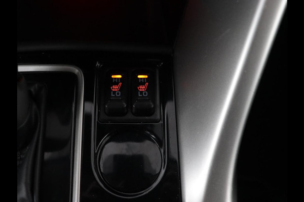 Mitsubishi Eclipse Cross 1.5 DI-T First Edition | Trekhaak | 360 Camera | Stoelverwarming | Head-Up | 18'' | Carplay | Keyless | Full LED | Dodehoek detectie | Climate control