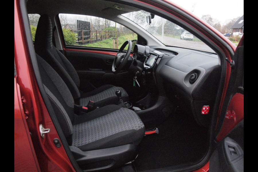 Peugeot 108 1.0 e-VTi Active | Apple Carplay | Airco | 5-deurs |