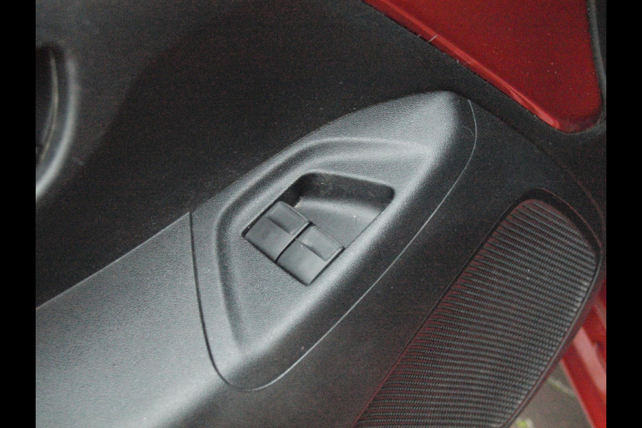 Peugeot 108 1.0 e-VTi Active | Apple Carplay | Airco | 5-deurs |