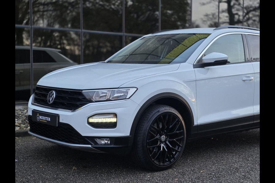 Volkswagen T-Roc 1.5 TSI Style |STUUR/STOELVERW.|ACC|CAMERA