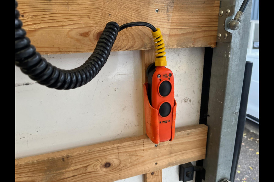 Ford Transit 470 2.0 TDCI 170PK RWD Bakwagen / Laadklep Hollandia / dubbel lucht