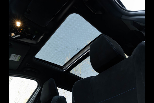 BMW X1 sDrive18i M-Sport Pro - Pano - Driving Ass Plus - Trekhaak - Harman Kardon