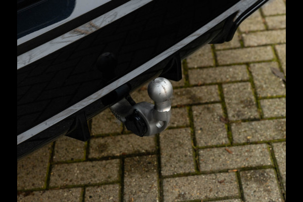 BMW X1 sDrive18i M-Sport Pro - Pano - Driving Ass Plus - Trekhaak - Harman Kardon